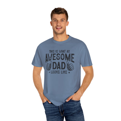 Awesome Dad Unisex T-Shirt - Perfect Gift for Father's Day, Dads, Family Gatherings, Fun and Casual Wear, Gifts for Him